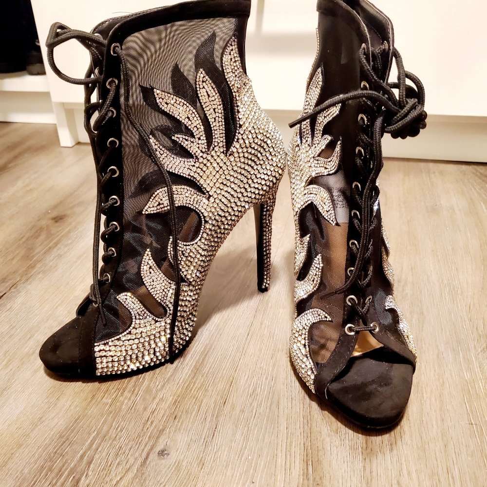 Azalea Wang Black and Silver Bling Lace-Up Heels